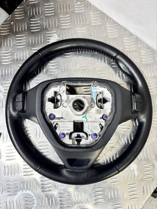 Руль Chevrolet кожанный