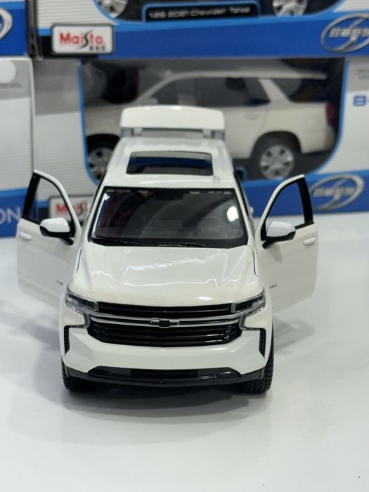 TAHOE 1:24 mashtab Металлические модели автомобилей  Maisto