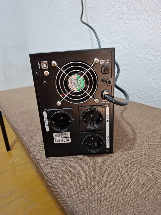 Источник бесперебойного питания (UPS) MUST W3000VA