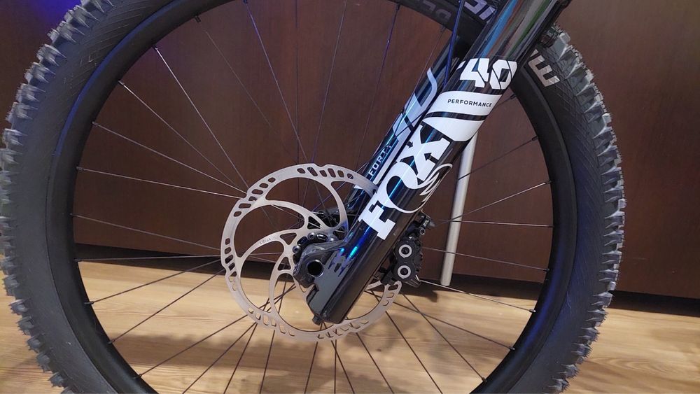 Cube TWO15 RACE 27.5