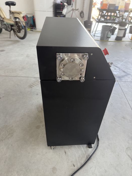 Машина за производство на сух лед