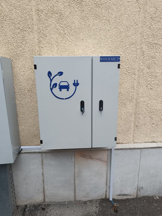 Установка зарядное устройство