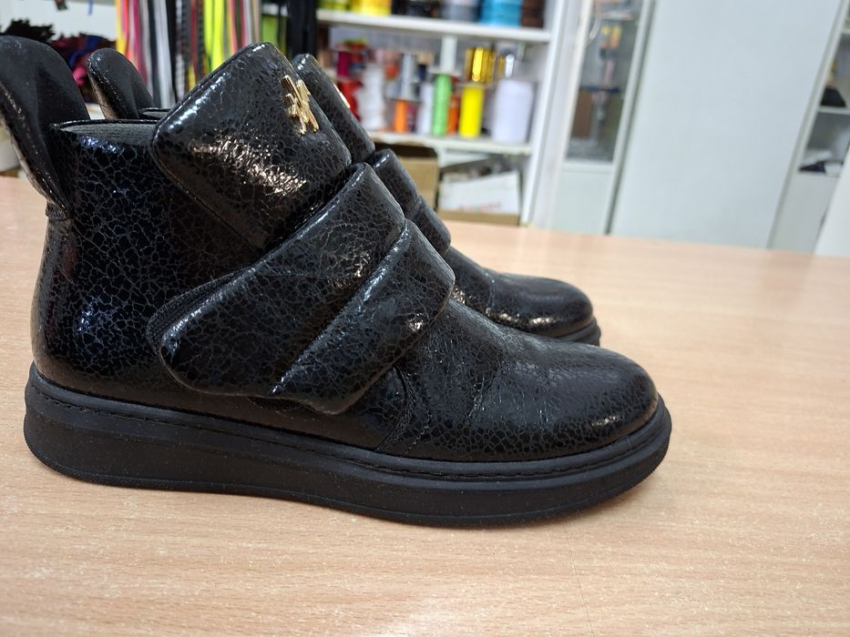 Продам оссеннее сапоги