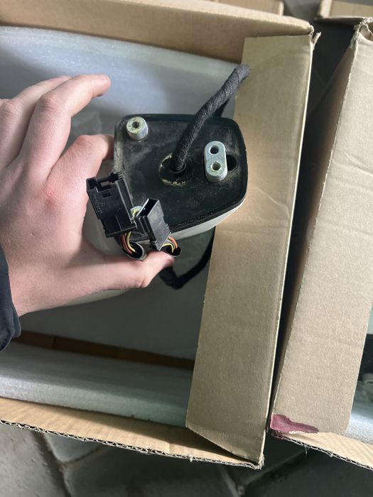 Боковые зеркала на Гелик оригинал