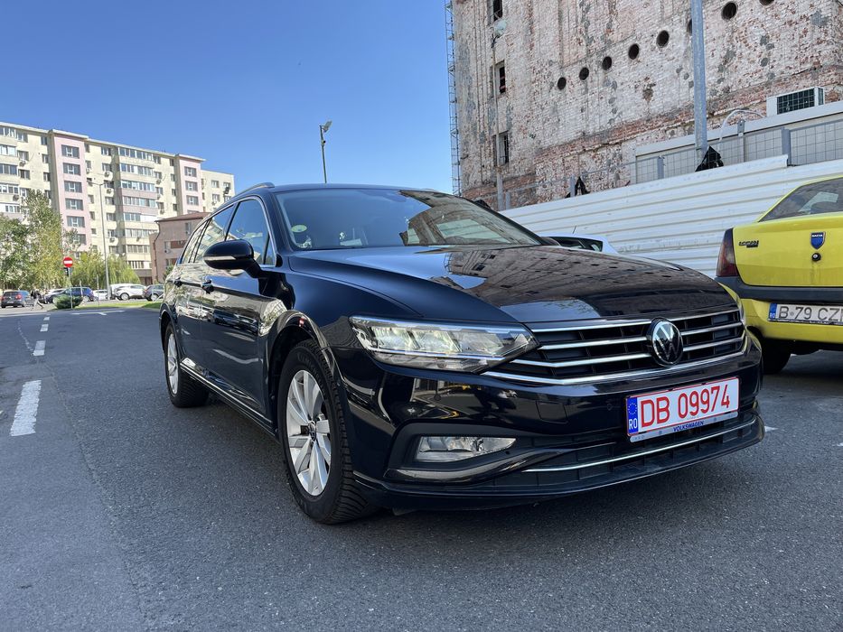 Volkswagen Passat 2.0 Diesel DSG navigatie scaune electrice camera marsarier senzori parcare faruri led
