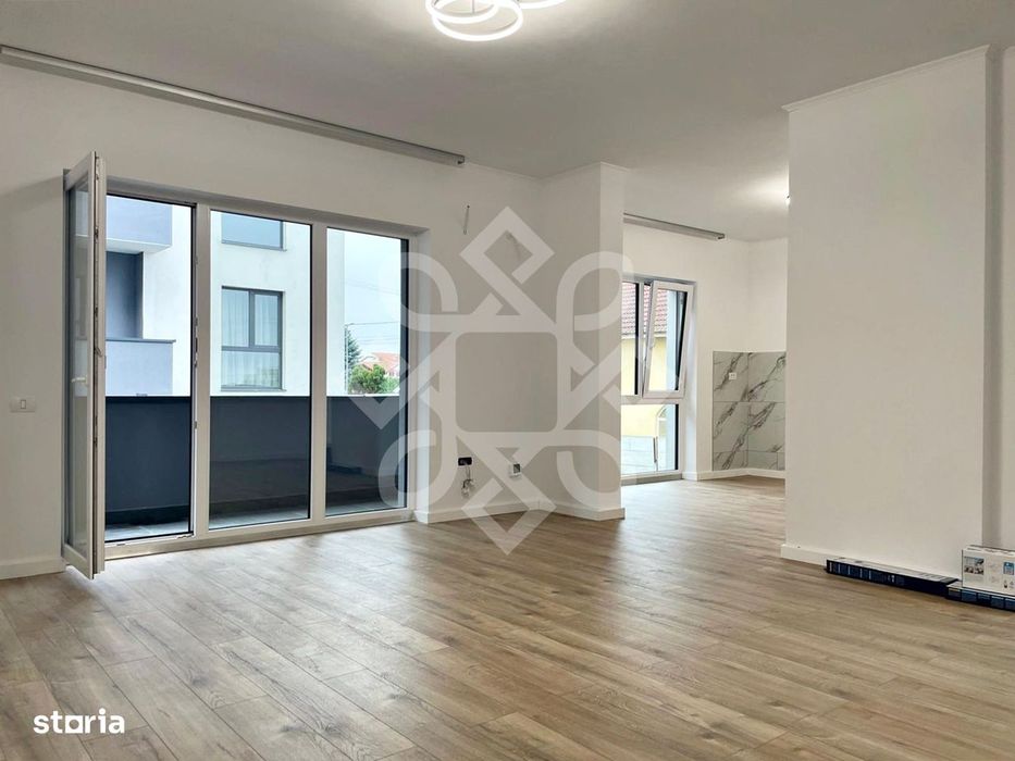 Apartament nou cu 2 camere, cu parcare inclusa, Sanmartin