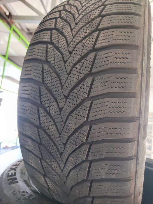 4 бр зимни 225/50/17 Nexen 24г