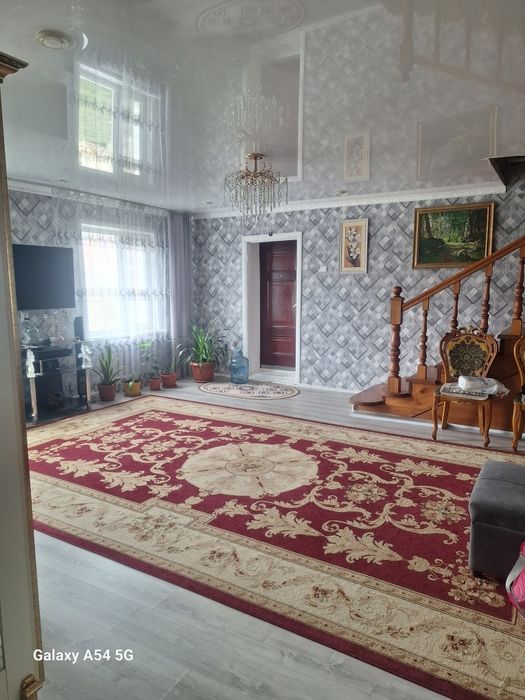 Продам 2х этажный дом