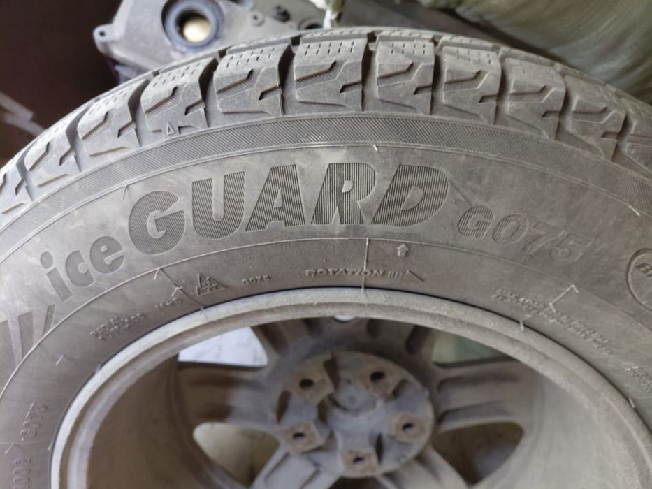 Резина yokohama.