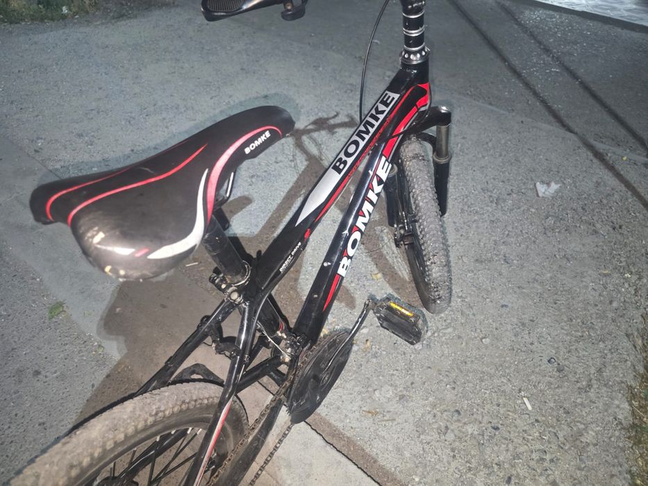 Велосипед продается спортивный за 27к