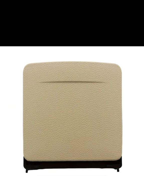 Поставка за чаши за Vw Golf MK6  и Jeta MK5