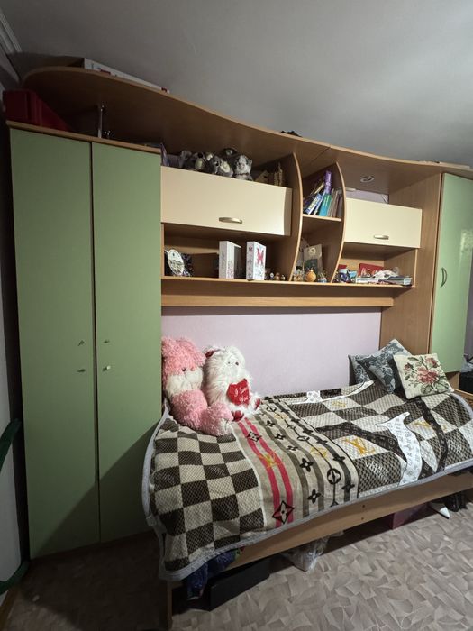 Спальный гарнитур