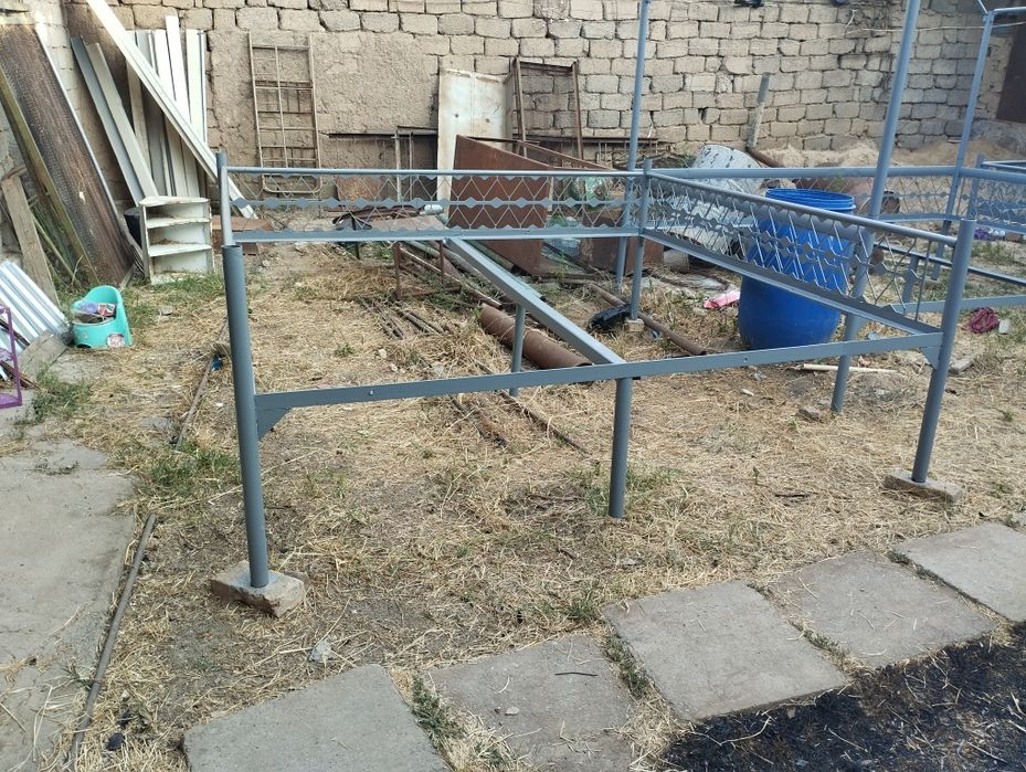 Тапчан 2.5 × 2.5 метрли  разборни ишлатмаган ески уголок  бакуват