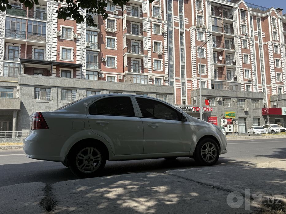 Продам nexia 3 2017 год белый