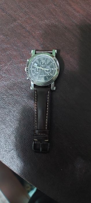 Продам часы Швейцария.
