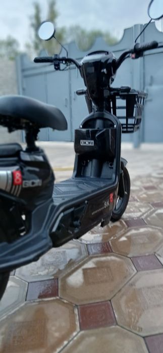 Скутер, в подарок велик