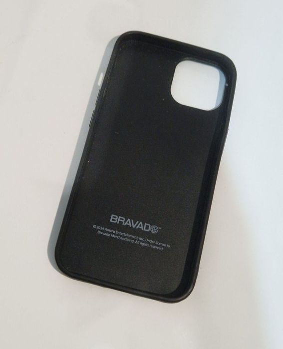 Husa iphone 13 si 15.  Pret/ bucata