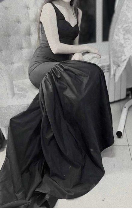 Продам Платья  на девочку