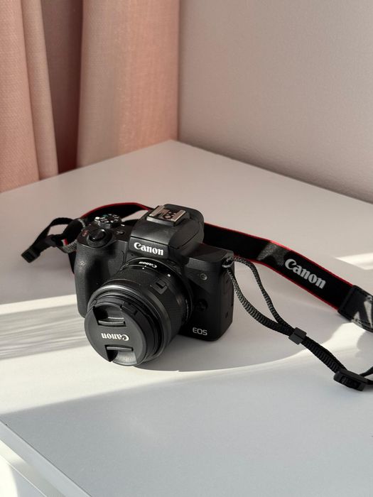 Фотоаппарат canon m50