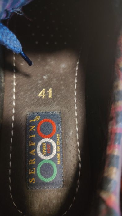 Vând pantofi sport 41