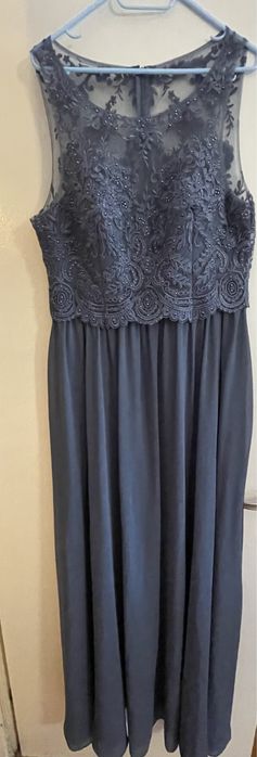 Официална рокля Laona