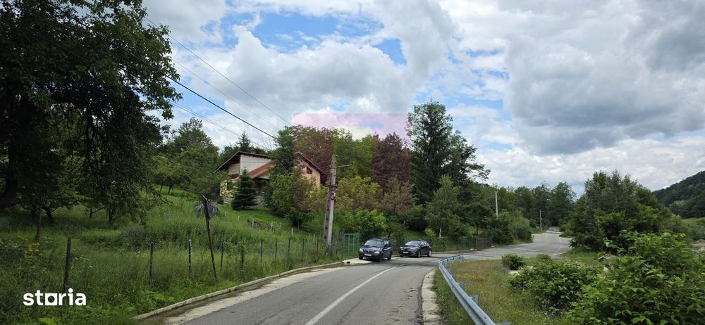 Cabana cu 5 camere de vanzare in Provita