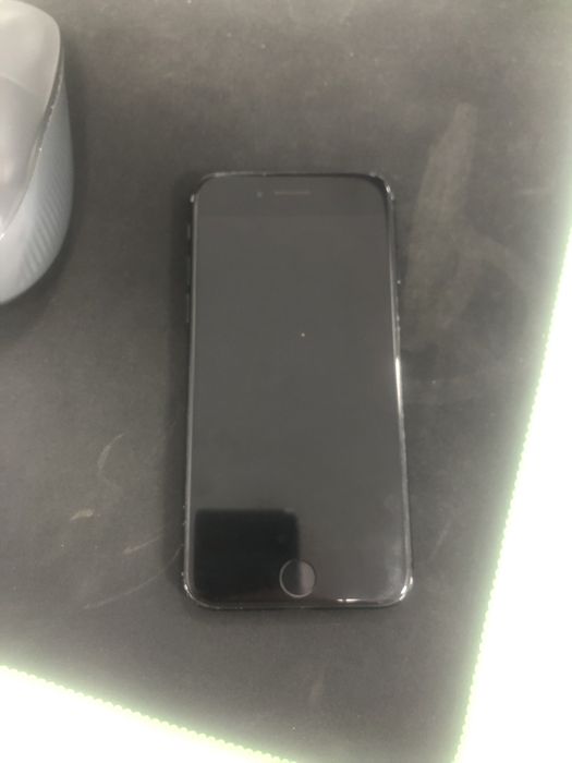 Продам Iphone SE 2 generation 128gb