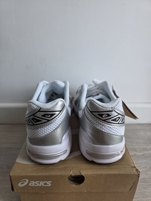 Asics - Marimea 43 - Alb cu gri