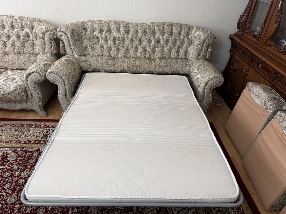 Продам диваны 3+2