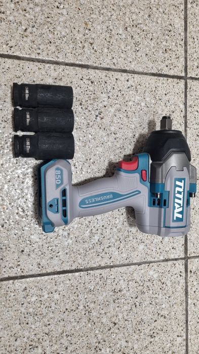Нов Акумулаторен ударен безчетков гайковерт TOTAL INDUSTRIAL, 1/2", 20