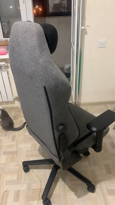 Продам кресло геймерское