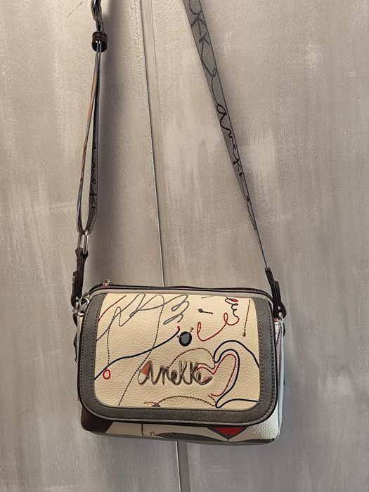 Дамска чанта ANEKKE