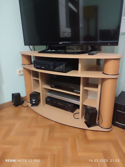 "Потютьков" диван угловой, с креслом.