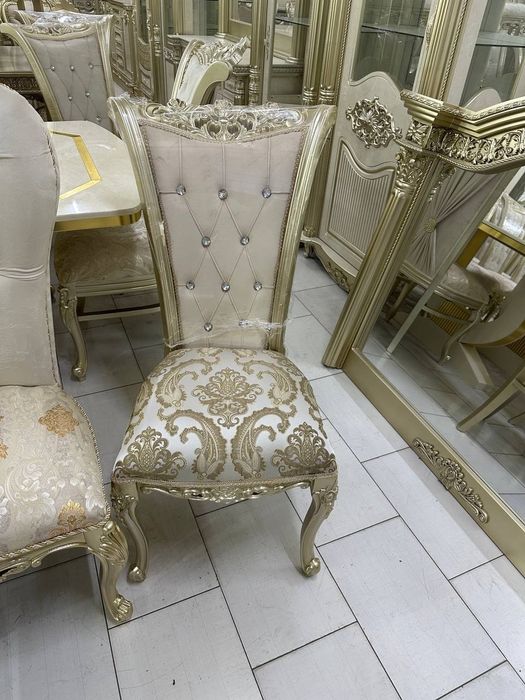 Стол стул сех нархида