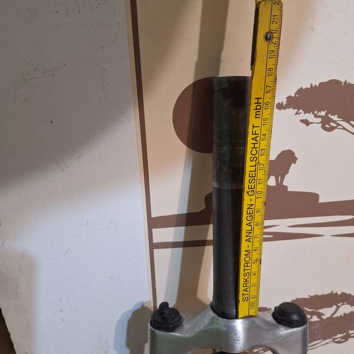 Roată spate 28" jante dublă, roata față cu dinam, furcă pe 28 cu suspensie,