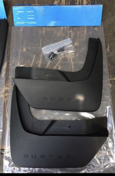 Ornamente-Protectii-Bandouri Duster 2018-2023 ORIGINALE