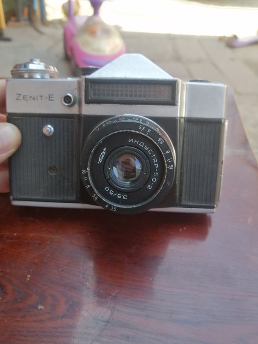 Фотоаппарат СССР зенит е