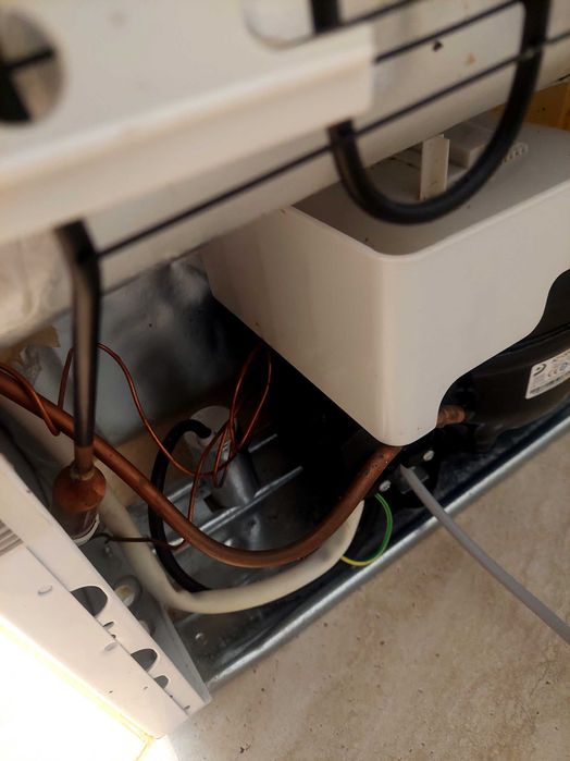 Frigider ARTIC 220L   117L+46L congelator