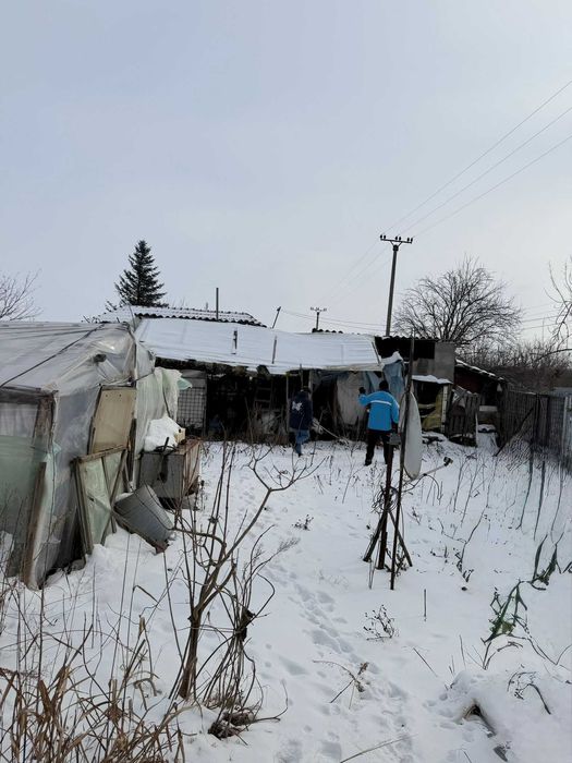 Vând casă la țară Sărulești Sat – curte mare, aproape de București