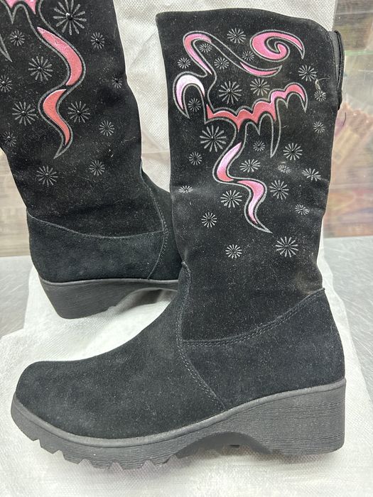 Продам детскую обувь.