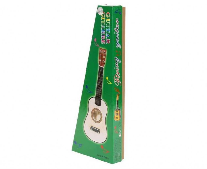 Детска дървена класическа китара - инструмент за малките музиканти