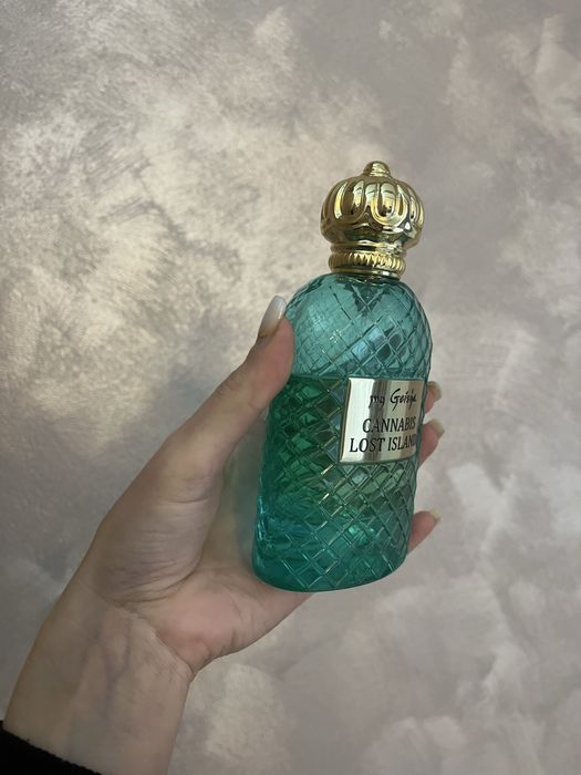 My geisha Cannabis Lost Island