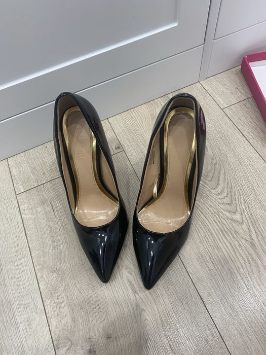 Продам туфли черные