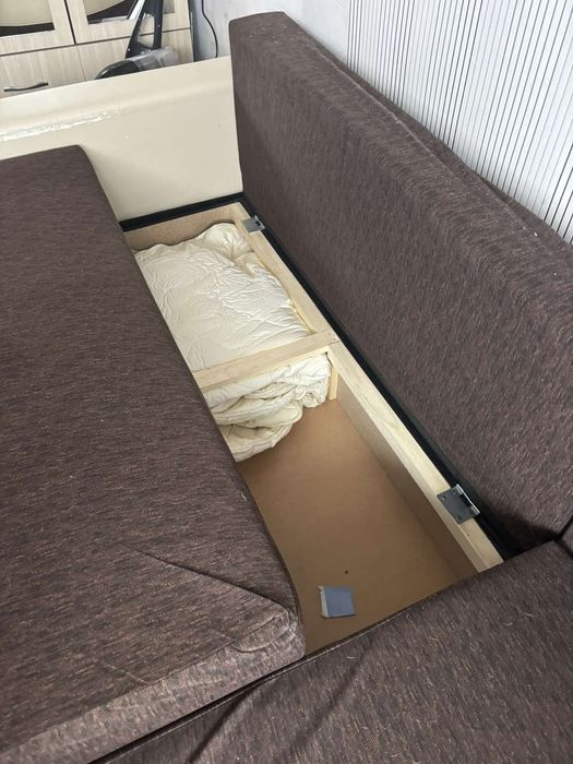 Разтегателен Диван