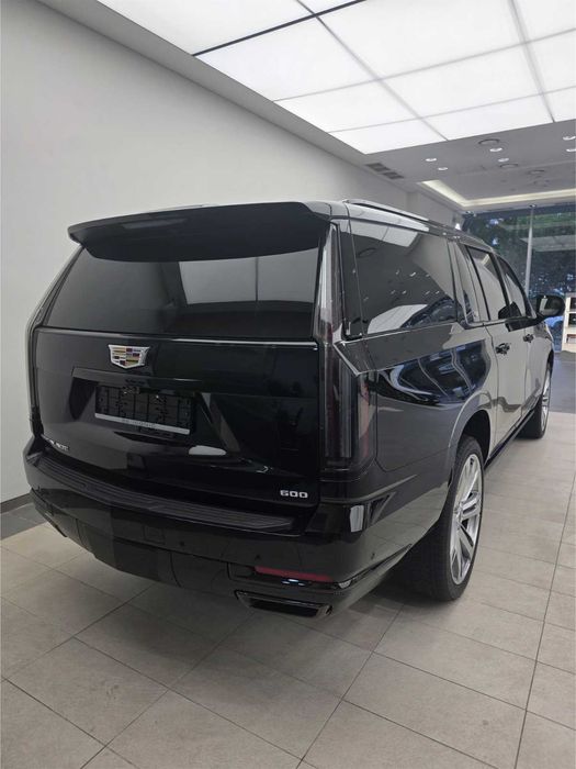 Cadillac Escalade LONG