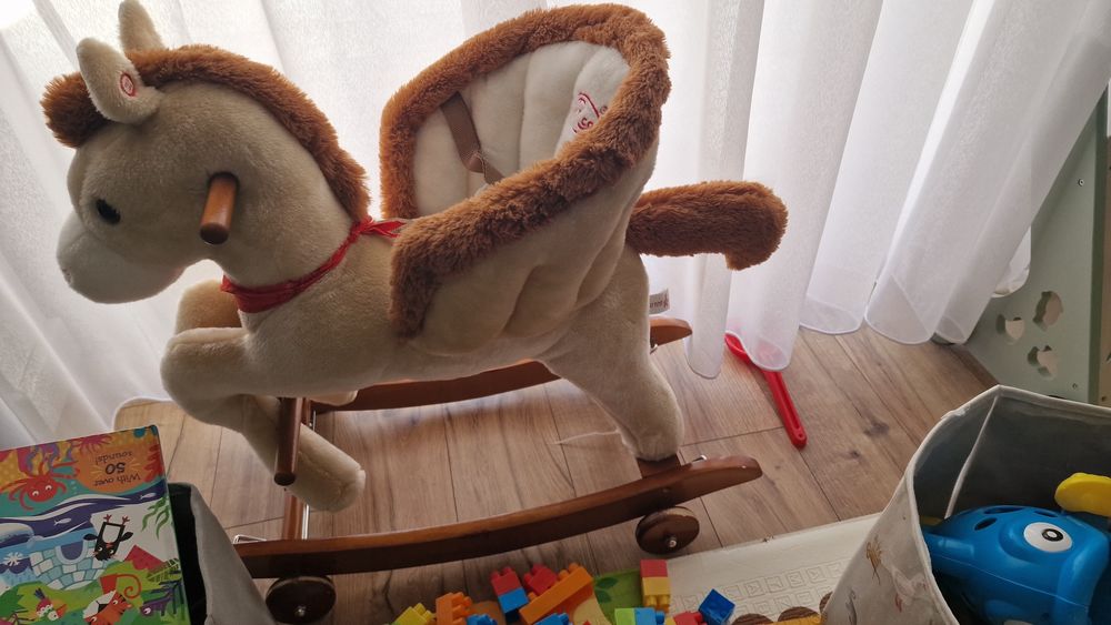 Calut balansoar cu roti