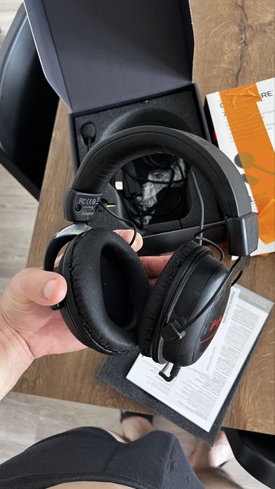 Casti Hyperx cloud core