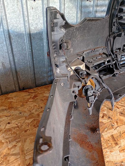 Bara Fata Completa Vw Passat B6 Sedan sau Break cu Proiectoare de Ceata si Senzori de parcare