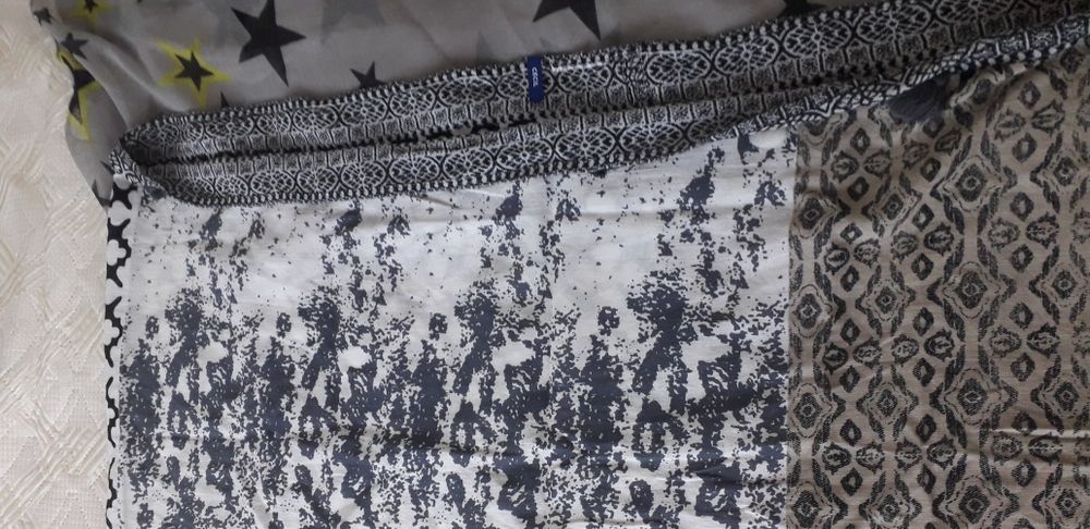 Дамски тънки шалове