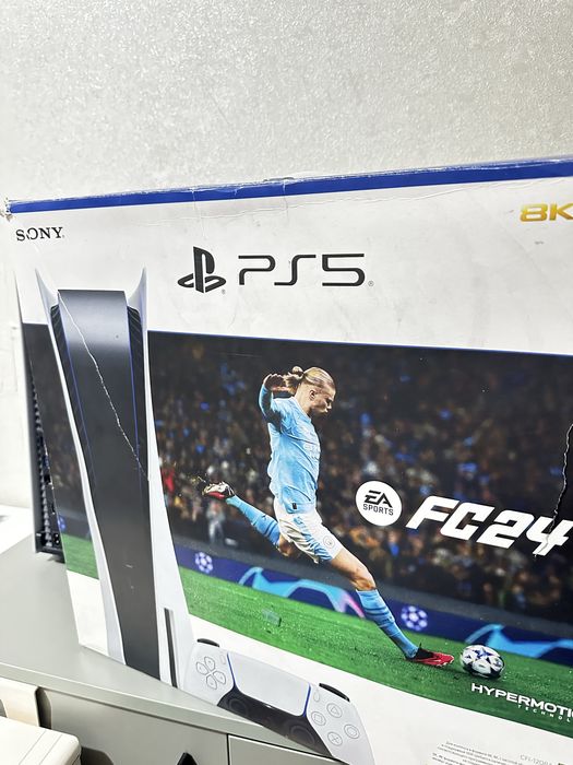 Продаётся PlayStation 5 в отличном состоянии.